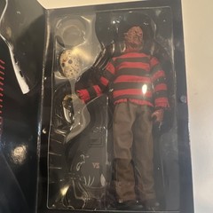Sideshow Collectibles Freddy Krueger Figure Freddy vs. Jason Mask Glove Boxed