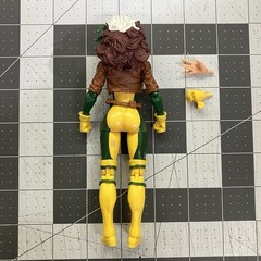 Marvel Legends Rogue Retro Card Target Exclusive Uncanny X-Men Hasbro