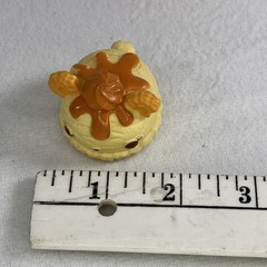 Num Noms Series 1 #126 Caramel Cream Pre-owned Top Only Waffle Ears Carmel Top