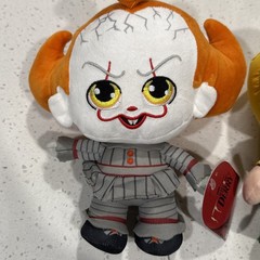 2025 IT Welcome to Derry 8″ PENNYWISE + GEORGIE Plush Dolls Horror, Halloween