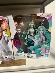 Bandai S.H.Figuarts Action Figure X & Lucky Cyan Set of 2 (To Be Hero X) In Hand