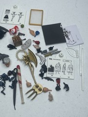 Assorted Lot Of Weapons & Accessories Amazing Yamaguchi BTAS DC Collectibles