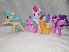 Hasbro My Little Pony Random Pony Set of 5.