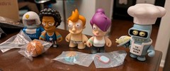 Lot of 5 KIDROBOT X FUTURAMA – Good News Everyone – Series 3 Bender, Fry, Leela+