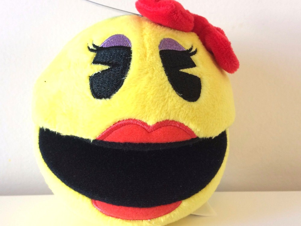 Pac-Man Plush 5 ” . Brand New Yellow Ms Pac- Man. Soft Stuffed Toy.
