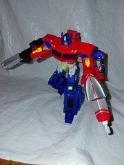 Used Transformers Classics Optimus Prime Complete 2006 Hasbro Voyager Class