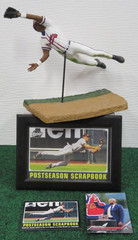 ANDRUW JONES – 2004 McFarlane figure + 2 cards 2002 & 2023 & frame pic. – Braves