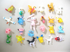 24 pc Pokemon 1″ Miniature Figures Including Moncolle MS-17 Mew