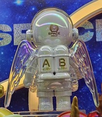Mega Space Molly 100% Series 4 Authentic Blind Box Confirmed Secret – Angel