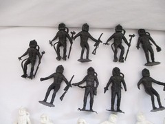 Vintage, 1960’s?, Astronauts, Plastic figures (22 white, 17 black)