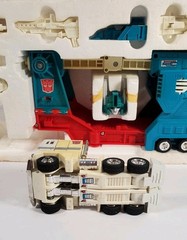 Vintage 1985 Hasbro Transformers City Commander Ultra Magnus #5795 with Box