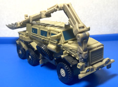 Hasbro Transformers: Studio Series 33 – Voyager Bonecrusher Action Figure