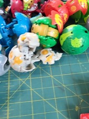 Huge Lot of 20+ Bakugan Battle figures Bundle Mixed Set “SEE PHOTOS”