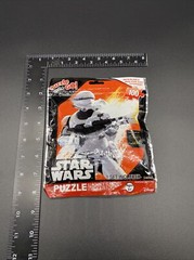 Disney Star Wars Resealable Bag 100 Pc Figure Puzzle 9.1in x 10.3in Collectors