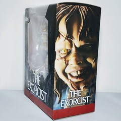 Mezco Toys: The Exorcist – Regan Stylized MDS Mezco Design Series 6″ 2018 Figure