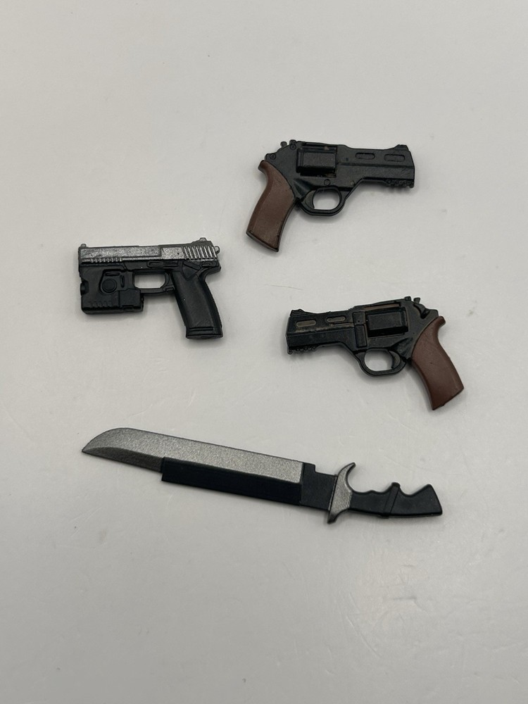 Valaverse Action Force Weapon Pack India II Revolvers & Knife Fodder 1/12 Scale
