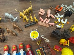 VTG Lot Play Mobile Figurines, Cowboys, Circus, Animal Figurines & Accessories