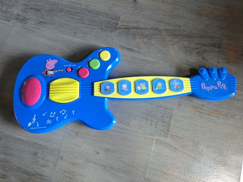 Peppa Pig Kids Musical Fun Stuff Educational Guitar play music toy instrument