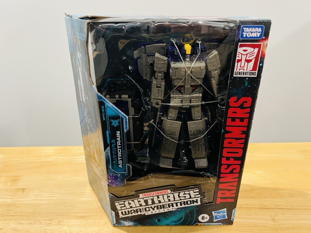 Transformers War For Cybertron Earthrise Leader WFC-S51 Astrotrain