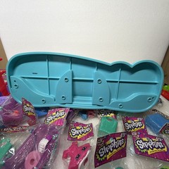 Shopkins Sweet Spot Food Fair Playset Gumball Machine Plus Several Figures More
