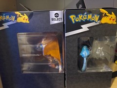 Pokémon Select 6″ Articulated Mega Charizard X & Y Figure