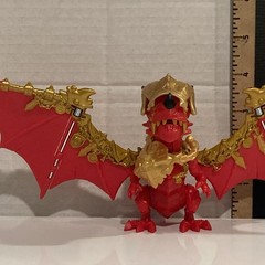 Red & Gold Dragon Figures Mixed Bundle Treasure X Kinetic Sand Kinder Surprise