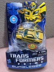 Transformers Prime First Edition Deluxe Class Autobot Bumblebee New