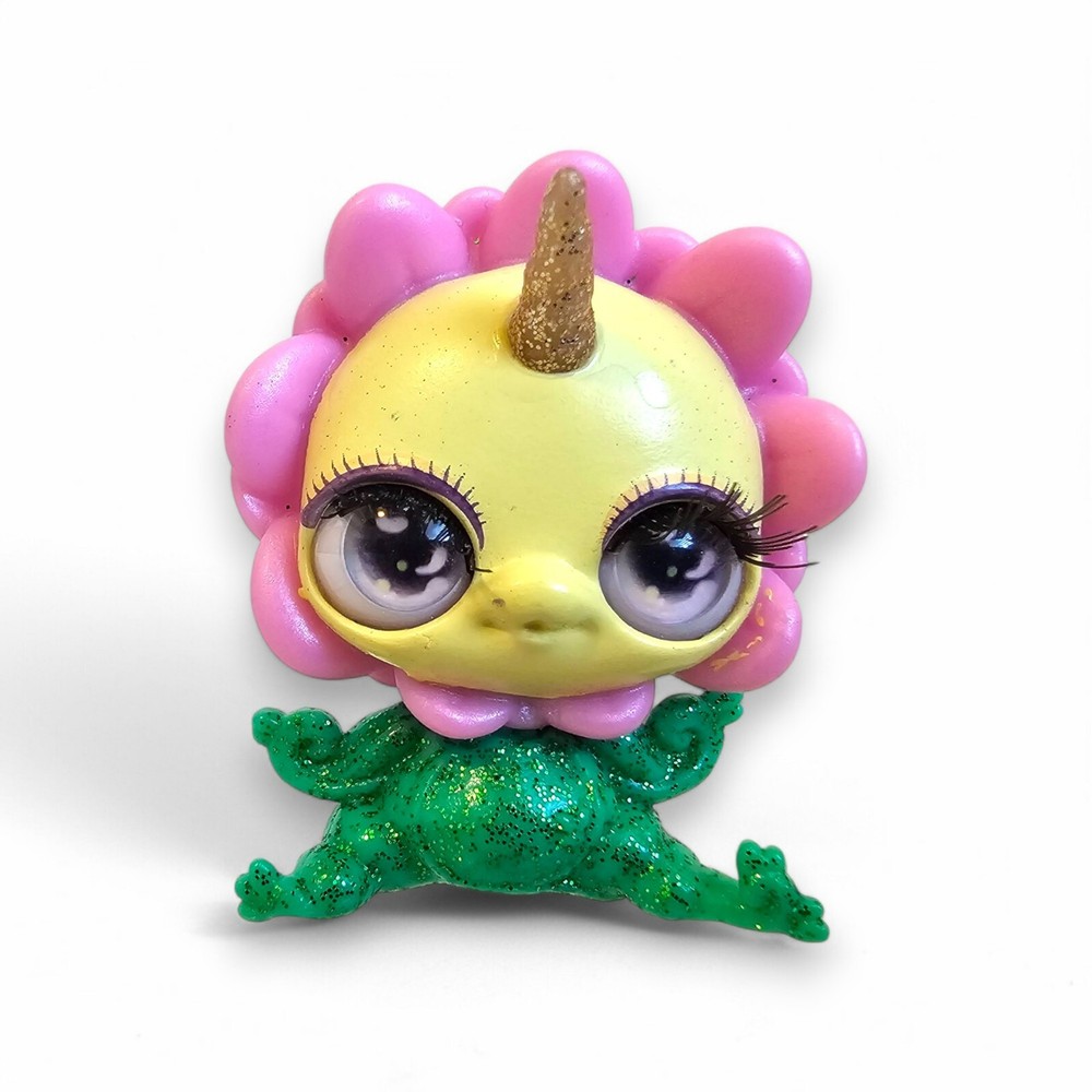 MGA Entertainment Poopsie Cutie Tooties Surprise Bloom Pink Flower Gold 1.5″