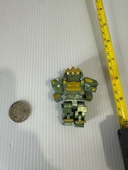Robolox Series 8 Celebrity Action Core Figure Fantastic Frontier Guardian Sword