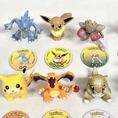 RARE Tomy Pokémon Vintage LOT of 36 Pokemon Figures w/ Matching Pogs CGSTJ 90s