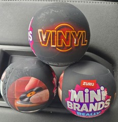 Brand New Zuru Mini Brands Vinyl Really Works Capsules – 3 Pack – Free Shipping