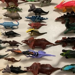Huge Dinosaur Lot Of 100 Assorted Brands Sizes Types Skeletons Plastic, Rubber