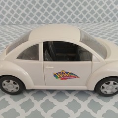 Lanard Toys Volkswagen VW Beetle Wow Action Girls White Car 1999 Vehicle