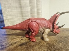 Jurassic World Diabloceratops Red Dino Tracker Roar Sound Action Figure.
