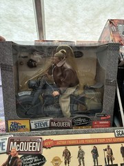 Ultimate Soldier: Steve McQueen, The Great Escape Motorcycle And Figure: New