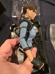 Hot Toys VGM11 Resident Evil 5 Jill Valentine BSAA Figure