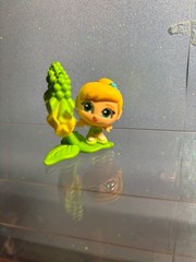 BRAND NEW! Disney Doorables series 15 In Full Bloom