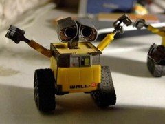 Wall-E Mini Robot Movable 2.5″ Action Figure Party Toys Gift For Kids NEW PACK