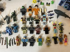 Roblox Figures, Accessories, Vehicles Lot. Over 20 Figures See Pic. No codes