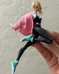 PB-SWT-GWN: 1/12 Pink Sweater for 6″ female action figures