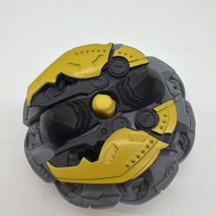2012 Beyblade Beywheelz W-16 Toxic Stinger Scorpio Yellow Black Grey Rubber