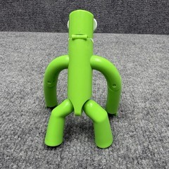 PhatMojo Rainbow Friends Green Variant 5.25″ Action Figure Tongue Feature