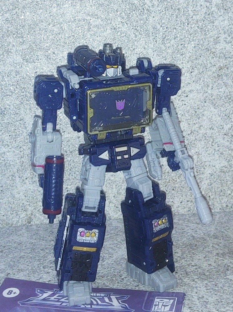 Transformers Legacy SOUNDWAVE Complete Evolution Voyager