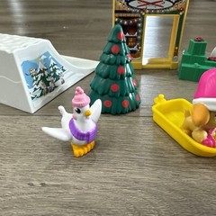 Paw Patrol Christmas Winter Playset 2″ Figures – Advent Calendar 24 Pc Complete