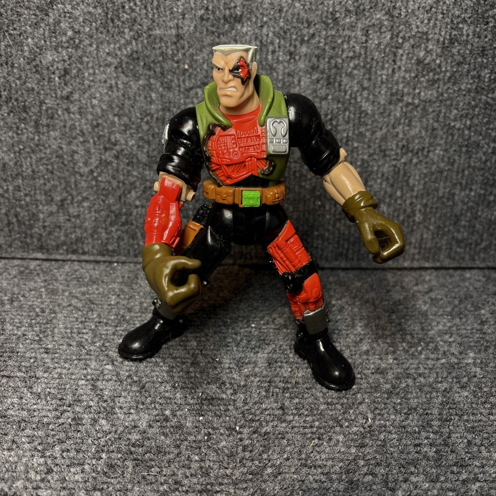 1998 HASBRO-SMALL SOLDIERS BATTLE DAMAGE CHIP HAZARD Full Body FIGURE