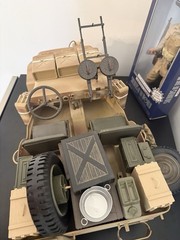 Soldiers of the World Jeep Vickers Machine Gun & Commando Figure (SAS)