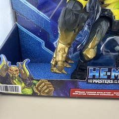 COSMIC TERROR SKELETOR ACTION FIGURE MOTU Masters of the Universe NETFLIX Mattel