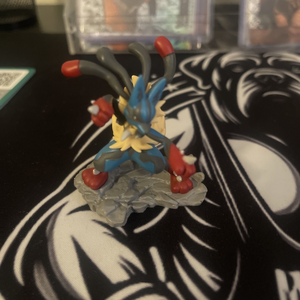 🔥 Mega Lucario ex Figurine ONLY Pokémon Mega Lucario ex Figure Collection 🔥