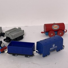 Thomas The Train & Assorted Brands / Sizes – Lot Of 11 Cars And Engines Total