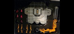 MARVEL STUDIOS THE INFINITY SAGA IRON MAN MARK IV SUIT-UP GANTRY ZD TOYS